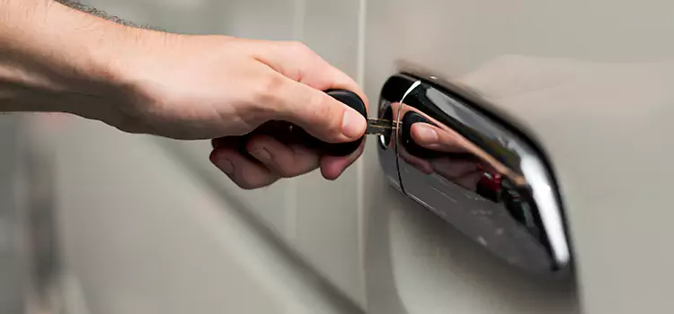 Why Choose Our Auto Locksmith Team in Dinuba, CA?