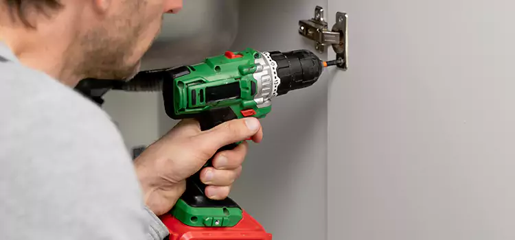 Commercial Door Hinge Repair Dinuba